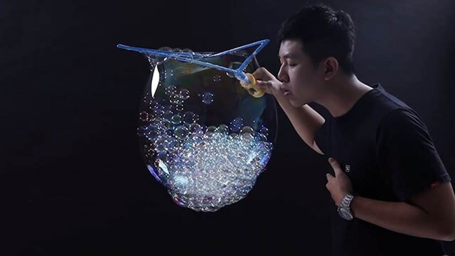 全集中、シャボン玉の呼吸！シャボン玉の中にシャボン玉783個でギネス記録を達成（台湾）